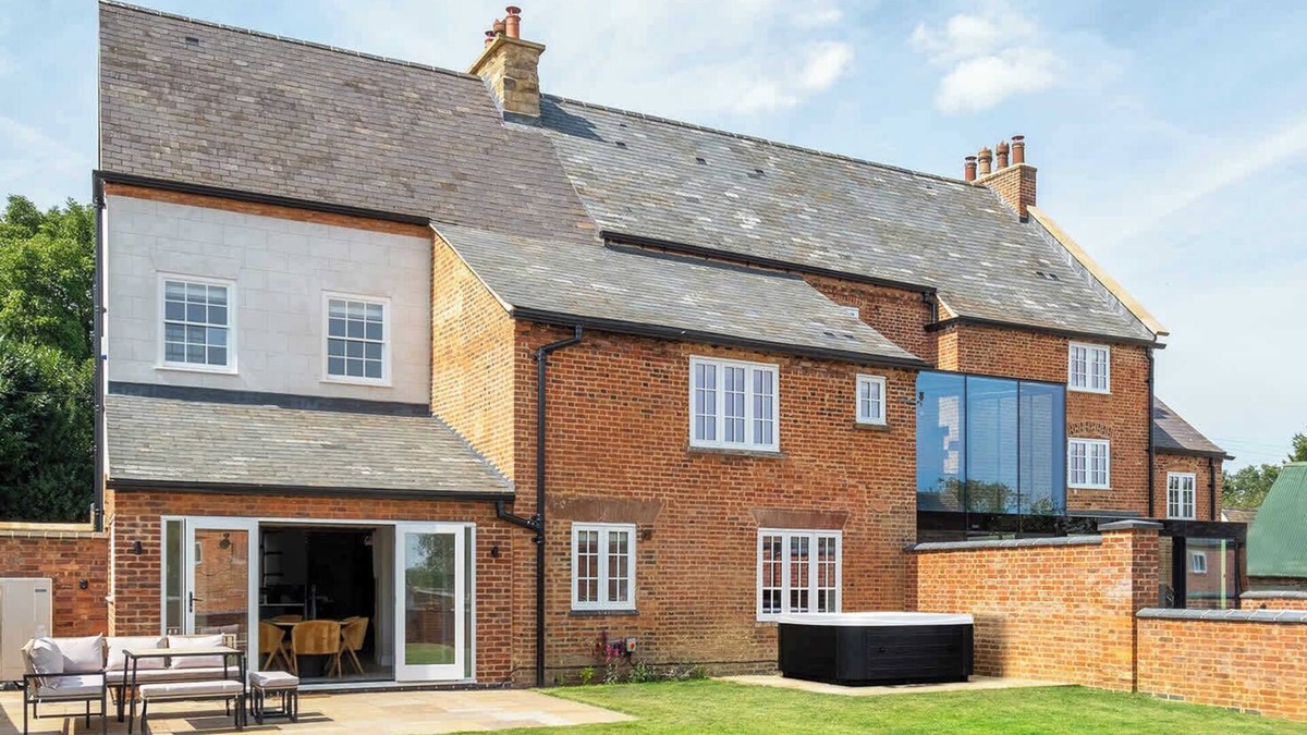 Kelmarsh House | The Talbot & Granary - Exclusive Elegant Homes