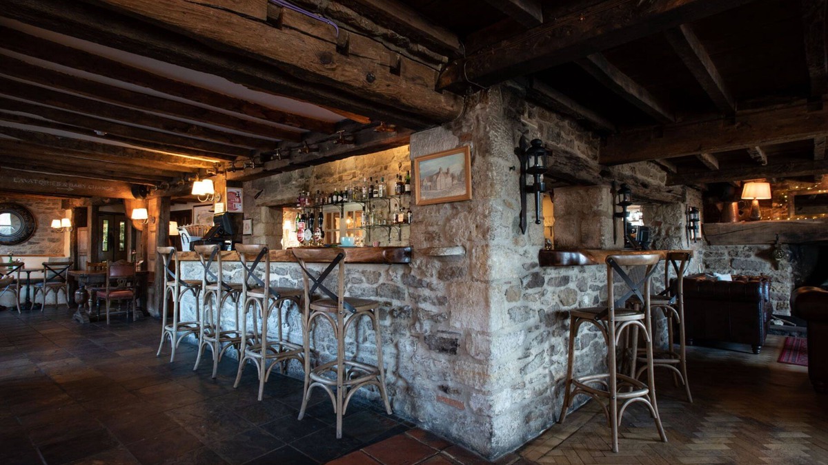 Stanton Saint John Bed & Breakfast | The Talkhouse