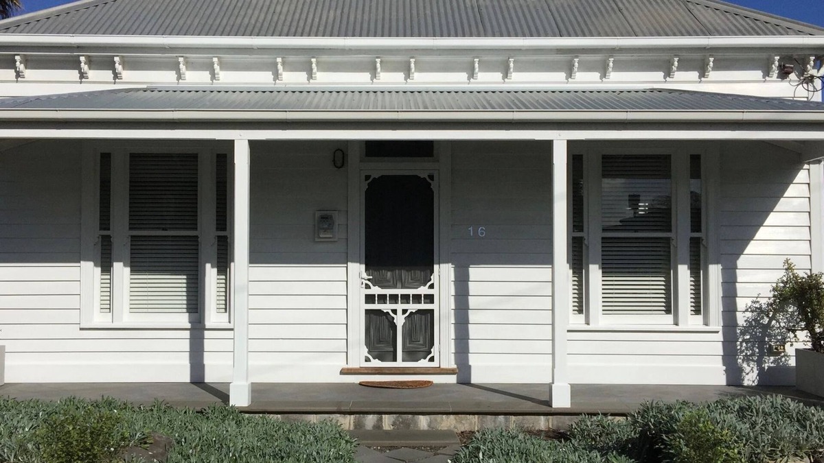 Williamstown House | The Terrace in Williamstown