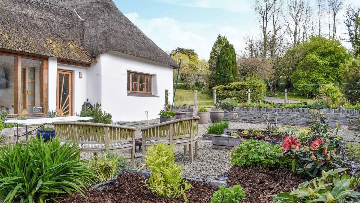 Sprytown Cottage | The Thatched Cottage - UK49600