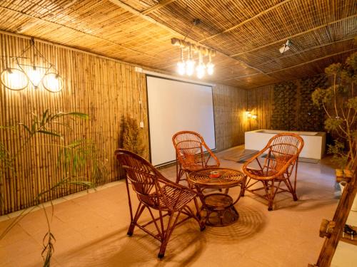 Gopalbari Apartment | The Thinking Three