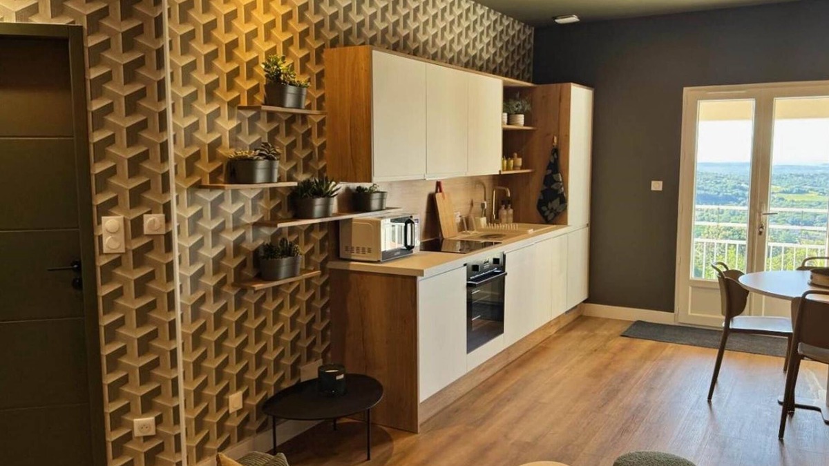 Faugeres House | THE THREE TOWERS - COTTAGE FOR ADULTS