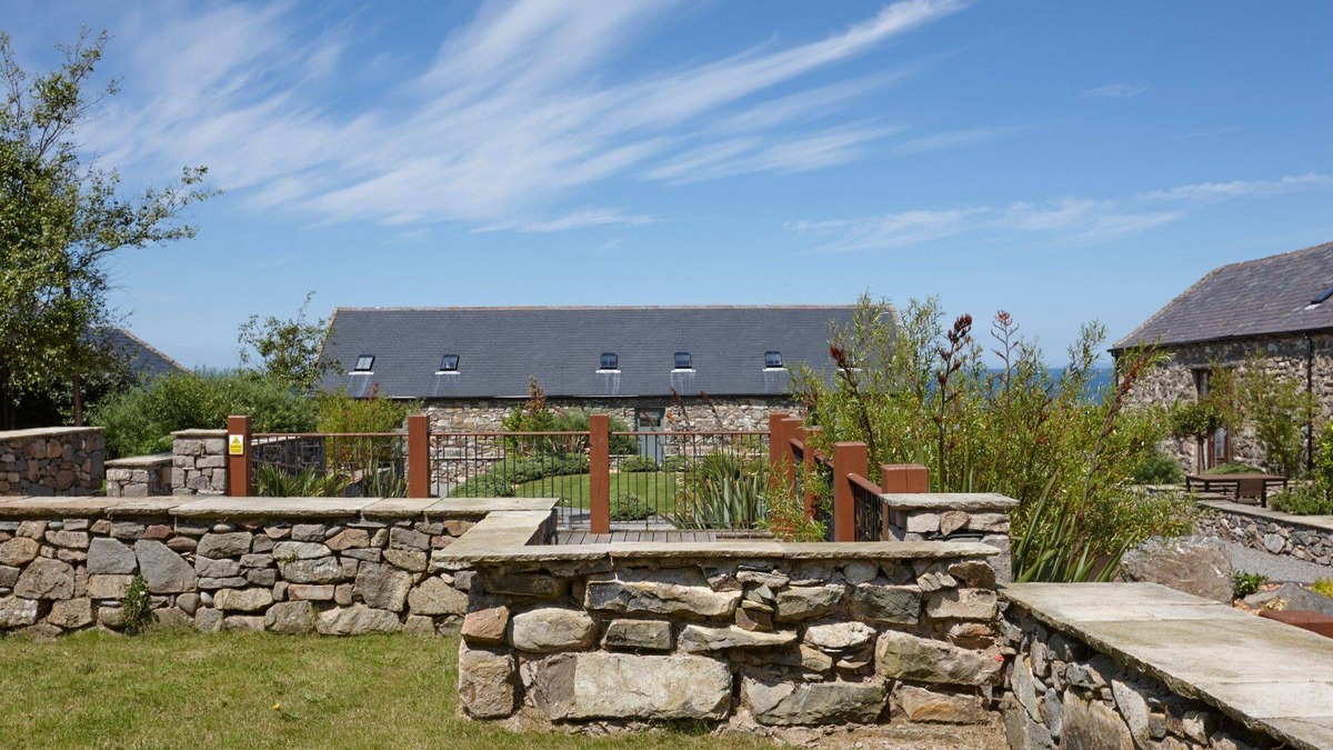 Pistyll Cottage | The Threshing Barn - a llyn peninsula that sleeps 6 guests in 3 bedrooms