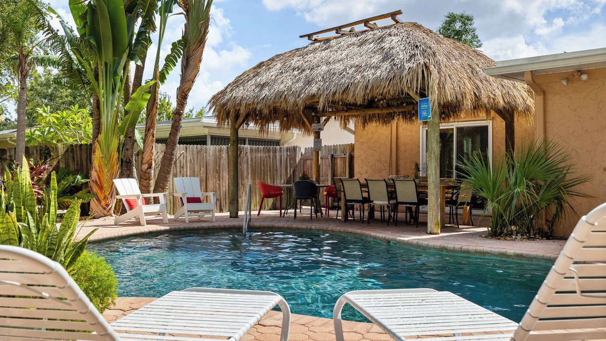 Largo House | The Tiki House! Heated Pool, Close to the Beach! 20% Off Fall Special