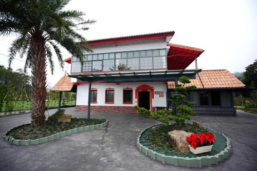Dongshan House | The Tiles Garden Yilan B&B