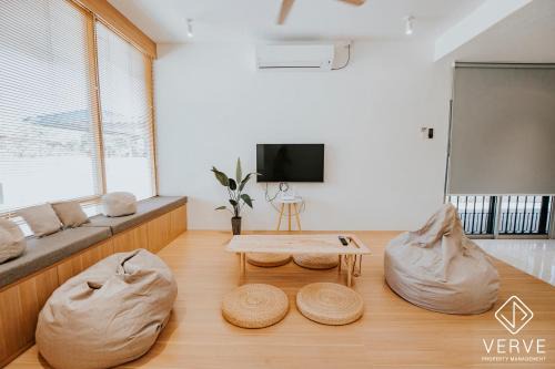 Taman Mutiara House | The Time Capsule 4B3B BY Verve 12 Pax