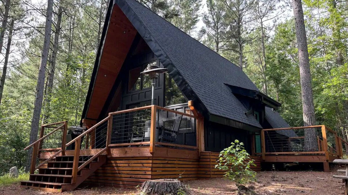 Dahlonega Cabin | The Tiny Mansion: New A-Frame! Secluded, Great Getaway in Dahlonega!