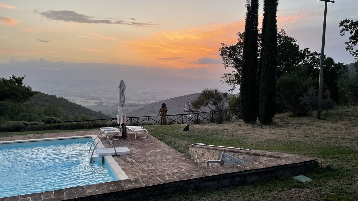 Bovara House | The Tower - Sightseeing the Valley and the Sunset -WiFi & Pool Perfect for 4/5