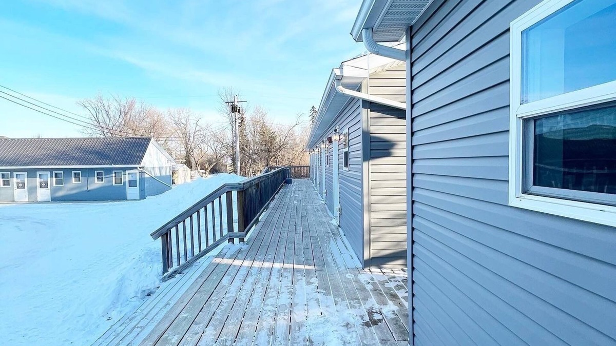 Melita Hotel | The Trail Inn - Melita, Manitoba - HWY 83/HWY 3