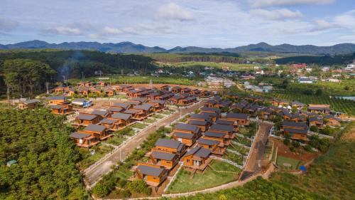 Bao Lam Cabin | The Tropicana B'la Village