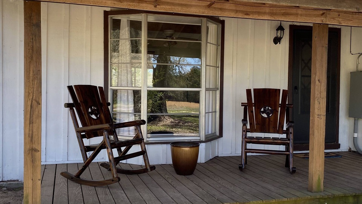 Plantersville Other | THE TWELVE OAKS FARMHOUSE - Want to get away? Sit under our HUGE Oak Trees
