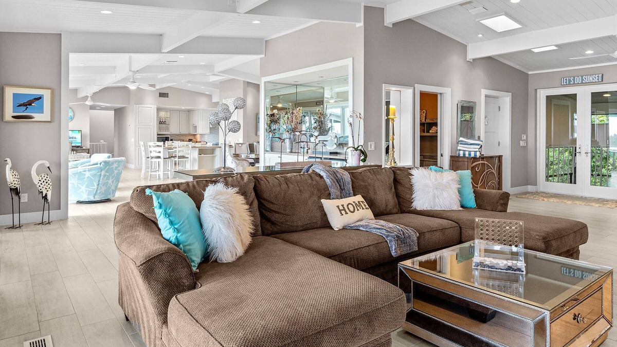 Captiva House | The ultimate Captiva vacation home! Enjoy breathtaking water views!