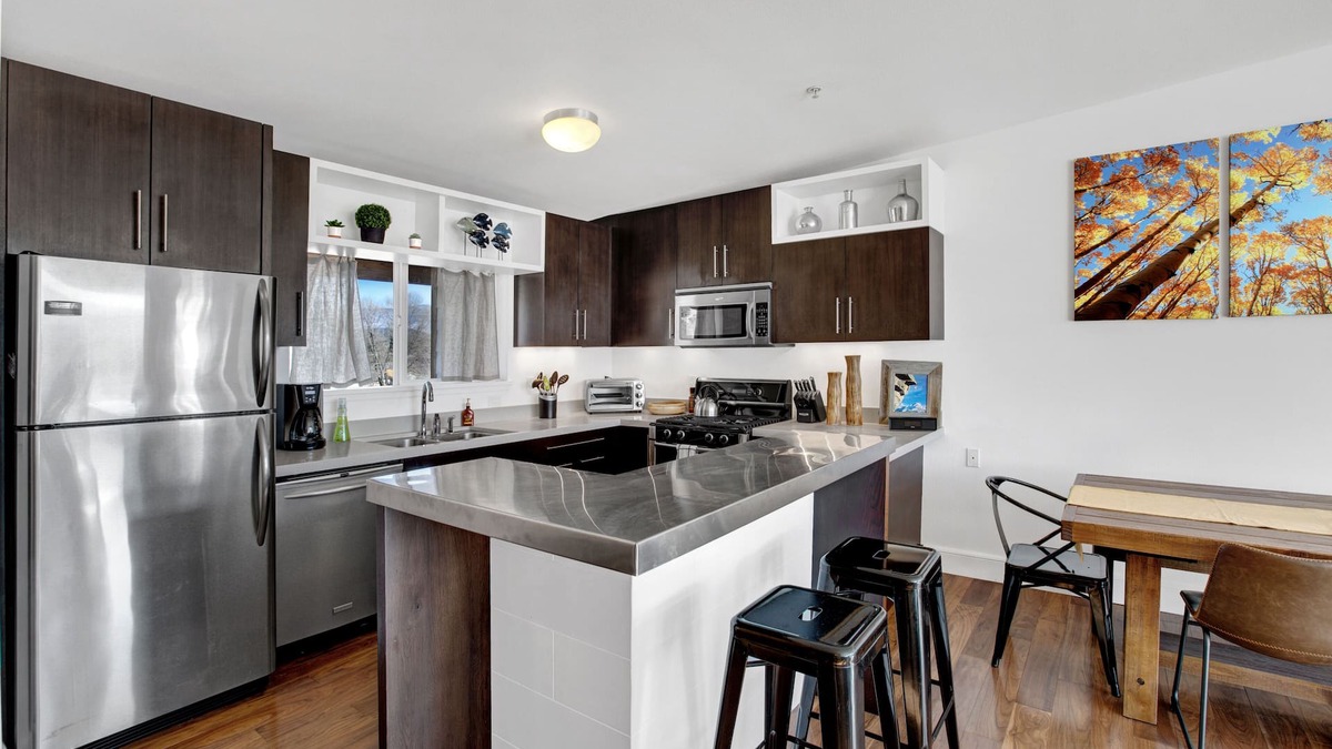Carbondale Condo | The Ultimate Sunny Stay at our Carbondale Loft