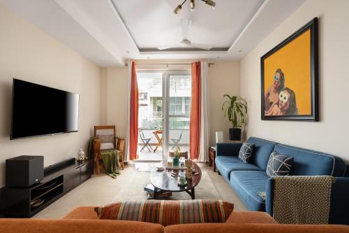 Green Park Apartment | The Urban Nest 3BHK Spacious & Modern Apartments With Kitchen & Wifi