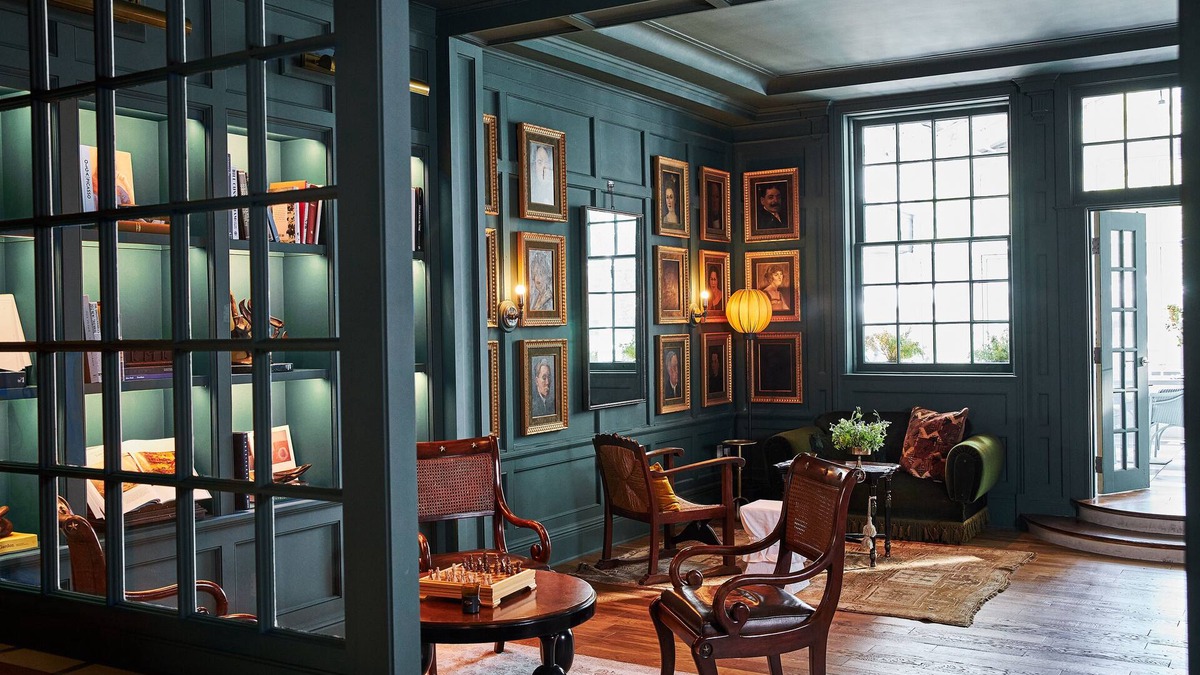 Newport Hotel | The Vanderbilt, Auberge Collection