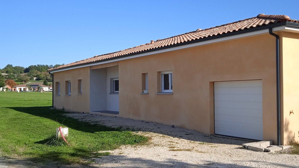 Malause Villa | The very spacious Villa des Mûriers in a quiet hillside setting