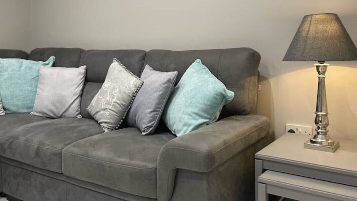 Newry Apartment | The View Apartment 2 - Luxury Open Plan Apartment with City Views