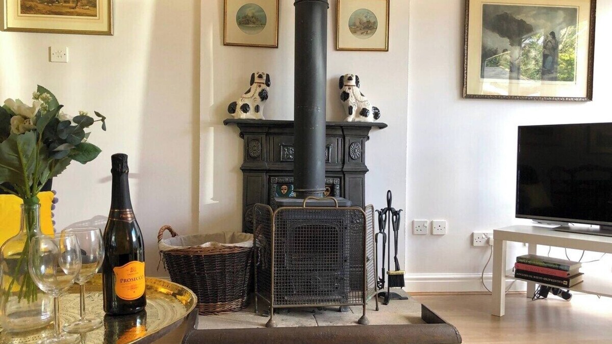 Nunney Cottage | The View Cottage -Tennis Court- Nr Frome, Longleat