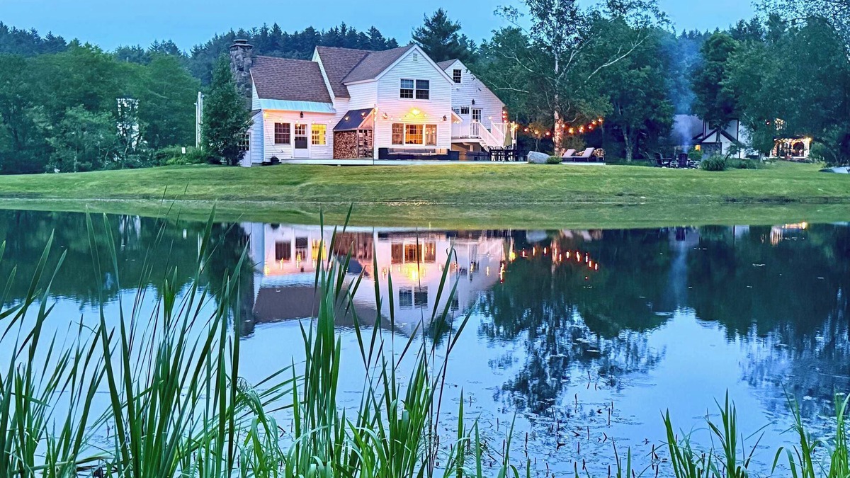 West Dover House | The Villa - Industrial Farmhouse with Hot Tub
