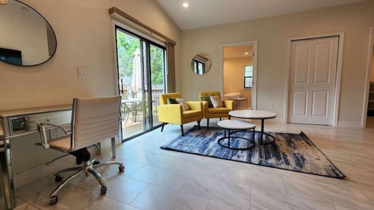 College Park House | The Villa Orlando@College Park. Sleeps16.