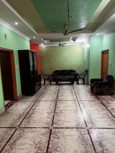 Karnal Apartment | The Villa Sec 13 Cheerfull 4 bedroom house