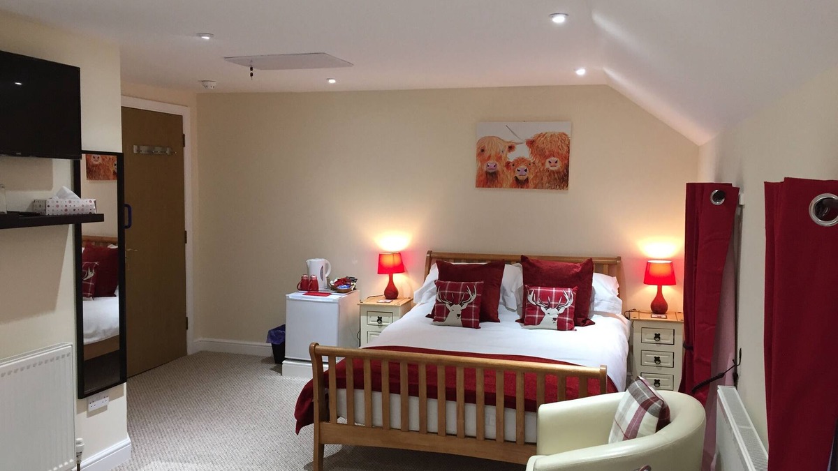 Eaglesfield House | The Village Inn and Kirtle House B&B