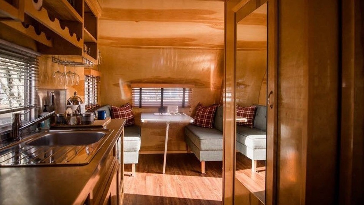 Dayton Hotel | The Vintages Trailer Resort