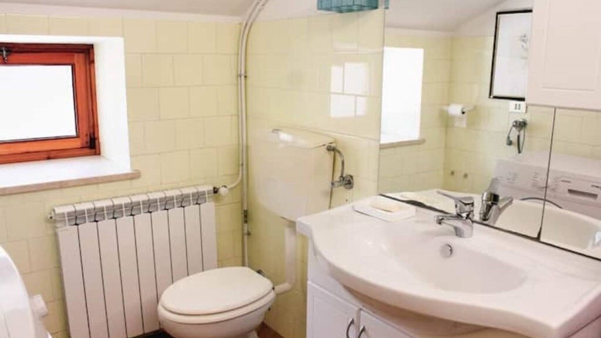 Drusacco Apartment | The Wayfarer's House
