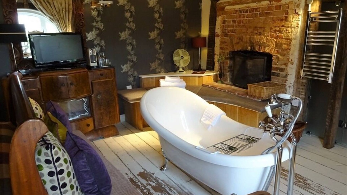 Welwyn Hotel | The Wellington