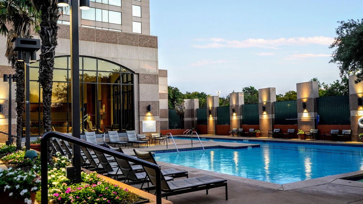Vance Jackson Hotel | The Westin San Antonio North