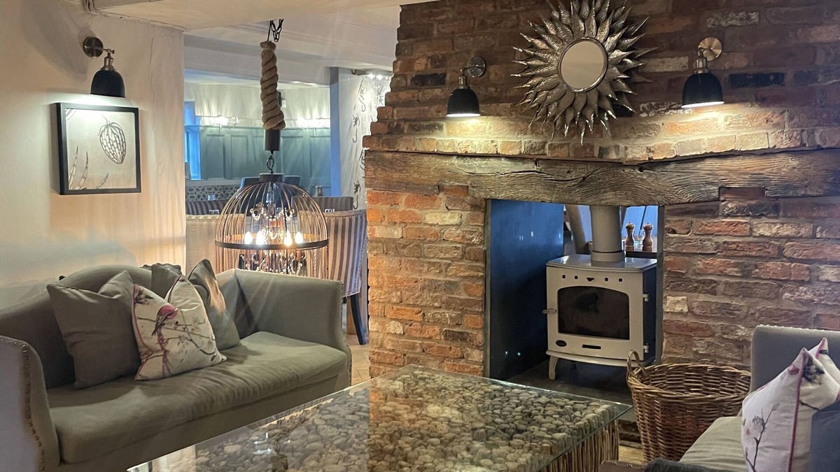 Onneley Hotel | The Wheatsheaf Inn