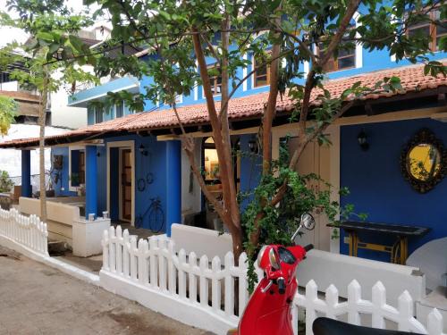 Fontainhas Hostel | The White Balcao
