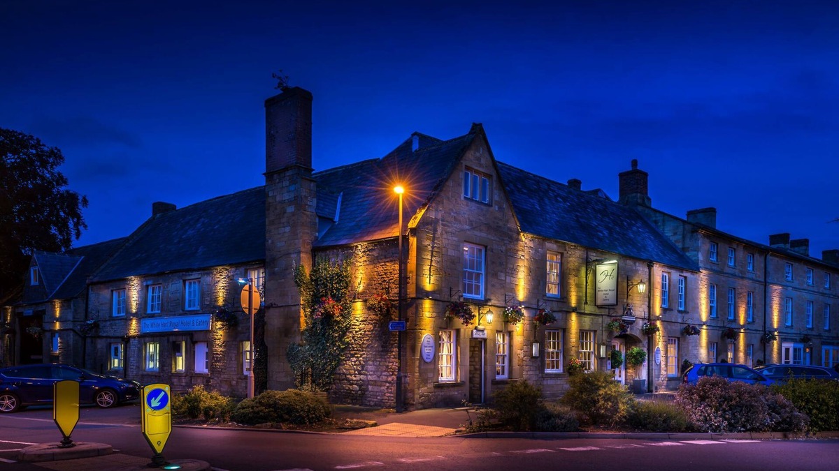 Moreton-in-Marsh Hotel | The White Hart Royal Hotel, Moreton-in-Marsh