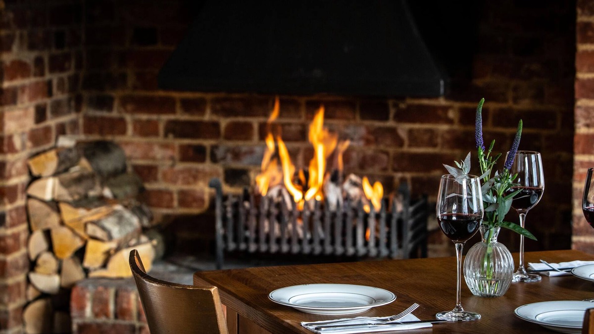 Boughton-under-Blean Hotel | The White Horse