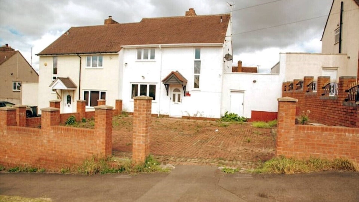 Cradley House | The White House