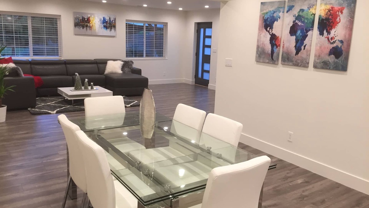 Castro Valley Condo | “The White House” You will have the best experience
