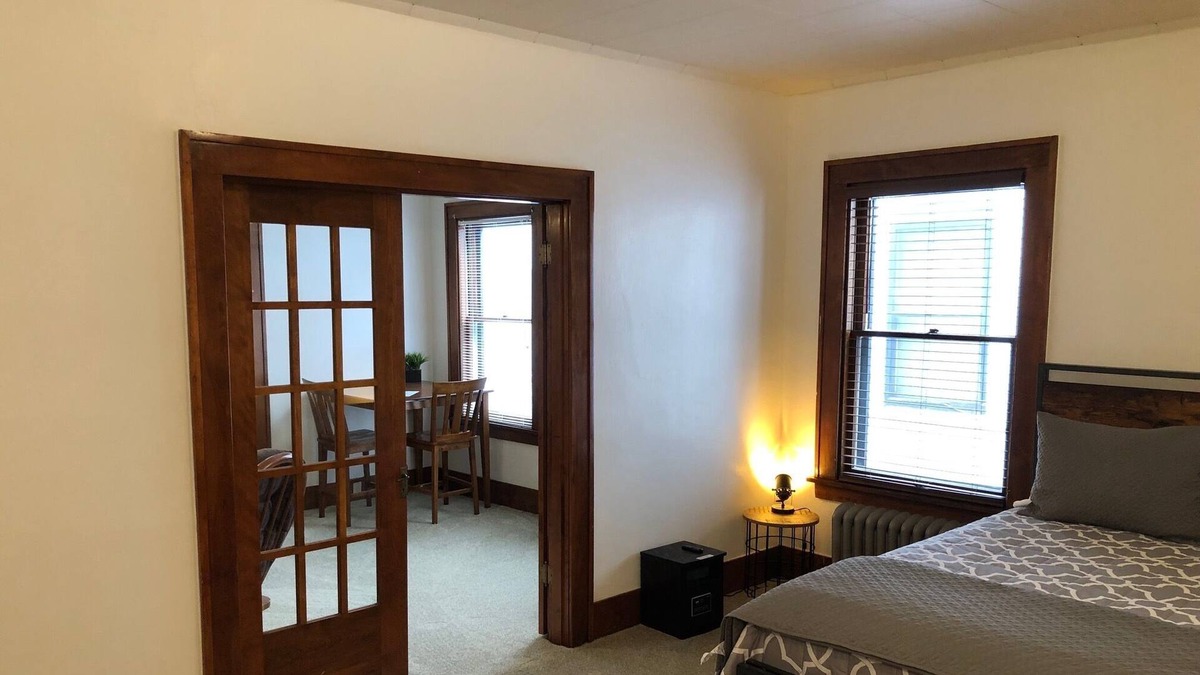 Deer Lodge Apartment | The Whitworth unit in historic Robworth