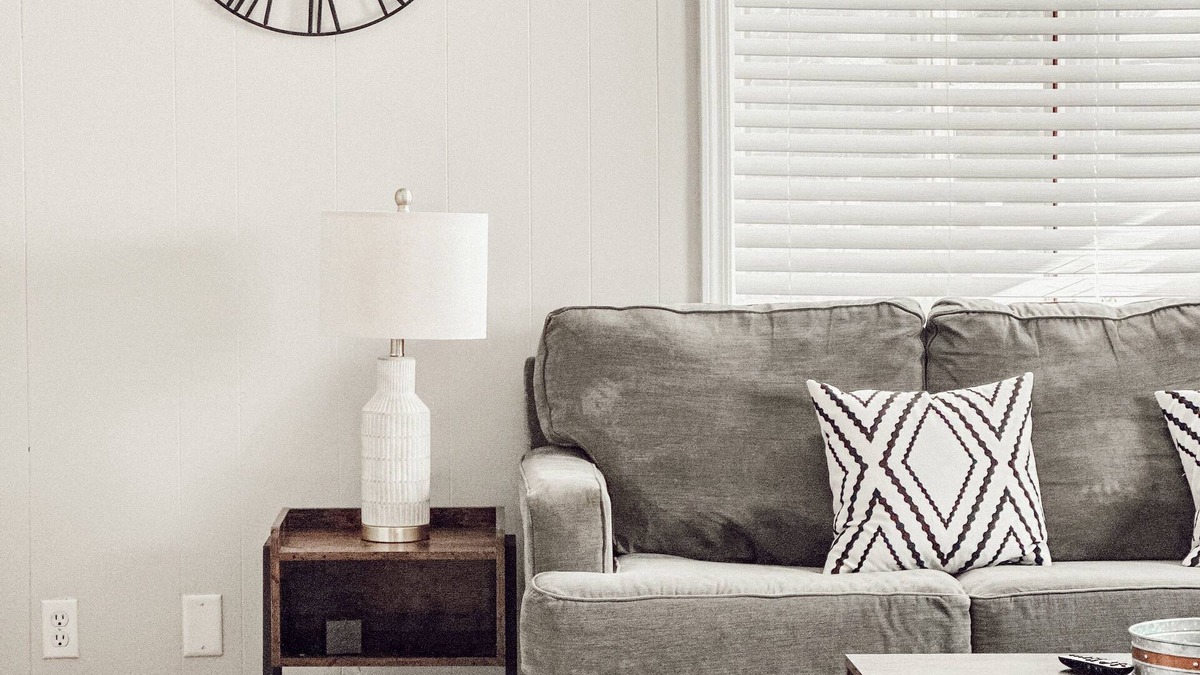 Champaign House | The Willis: 1bd-1bth-sleeps 4