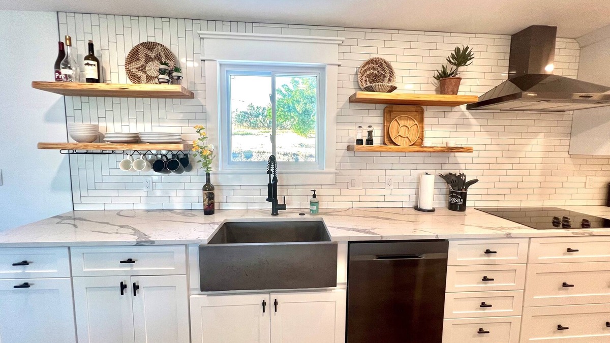 Gem County House | The WineDown- An Eagle Escape