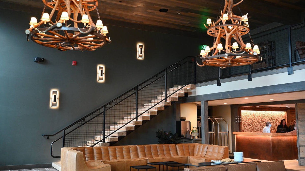 Lake Delton Hotel | The Wisconsin Hotel & Conference Center