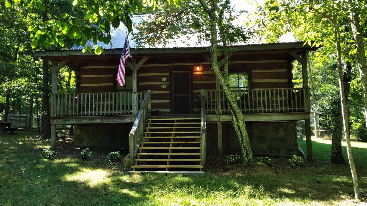Mentone Cabin | THE WOODLANDS - VERY QUIET SECLUDED CABIN