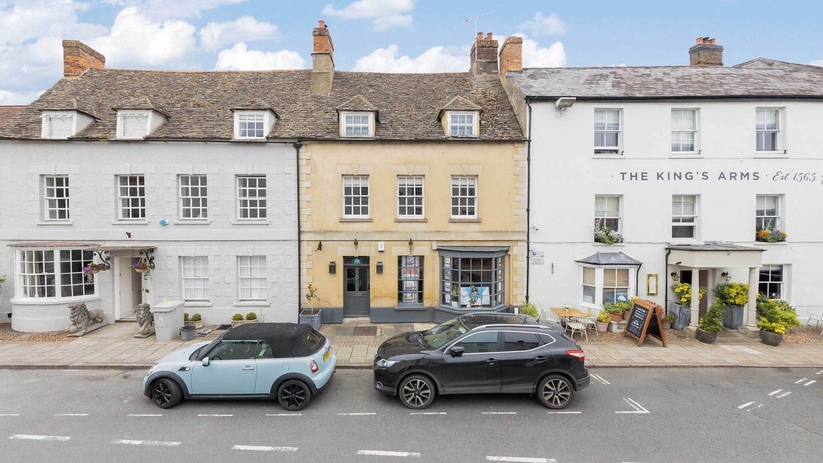 Woodstock Apartment | The Woodstock Nest - Market Street