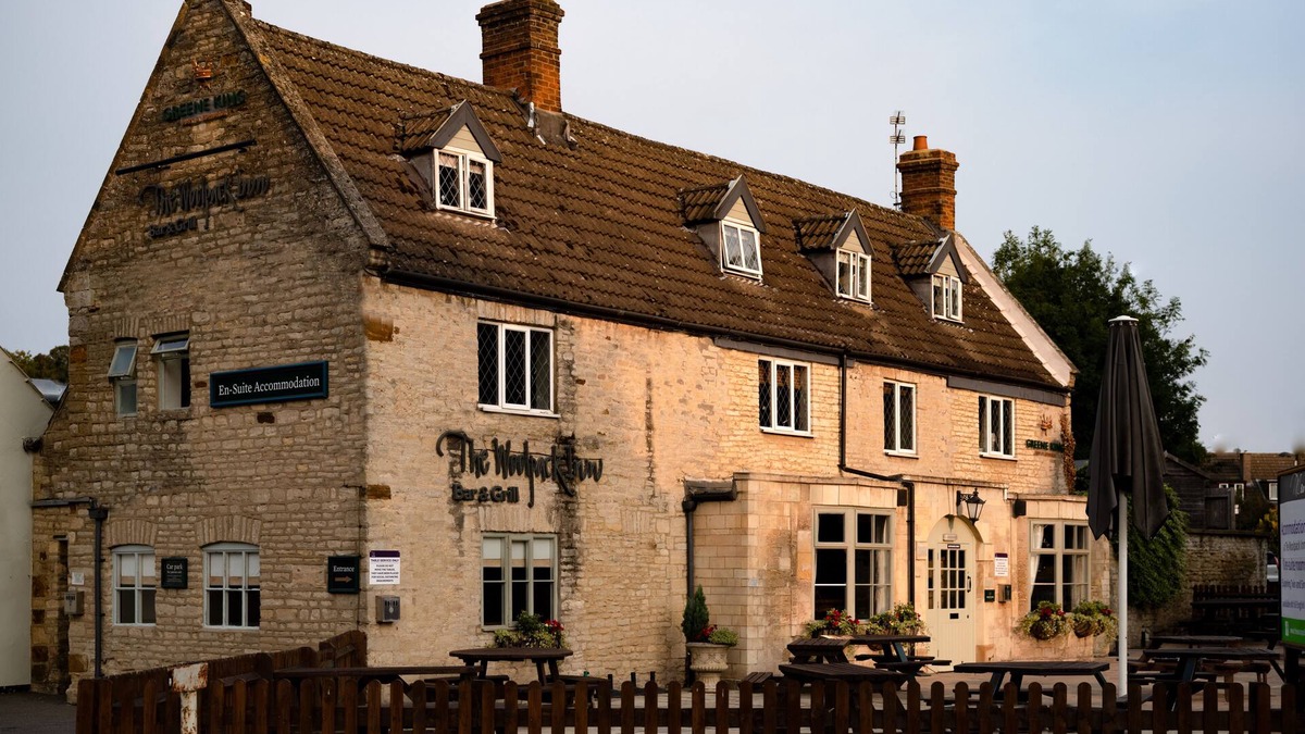 Twywell House | The Woolpack Inn Islip