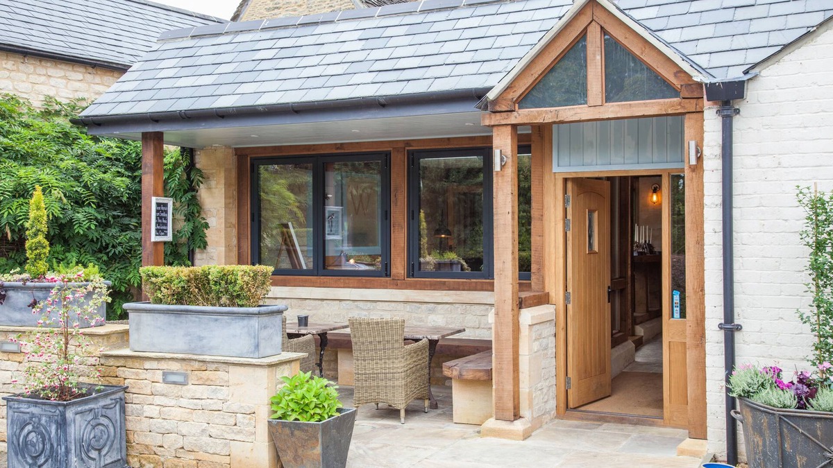 Shipton under Wychwood Hotel | The Wychwood Inn