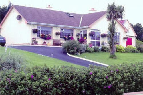 Ballycastle Bed & Breakfast | The Yellow Rose B&B