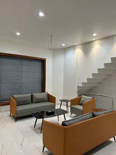 Kharar Apartment | The Young Chalet