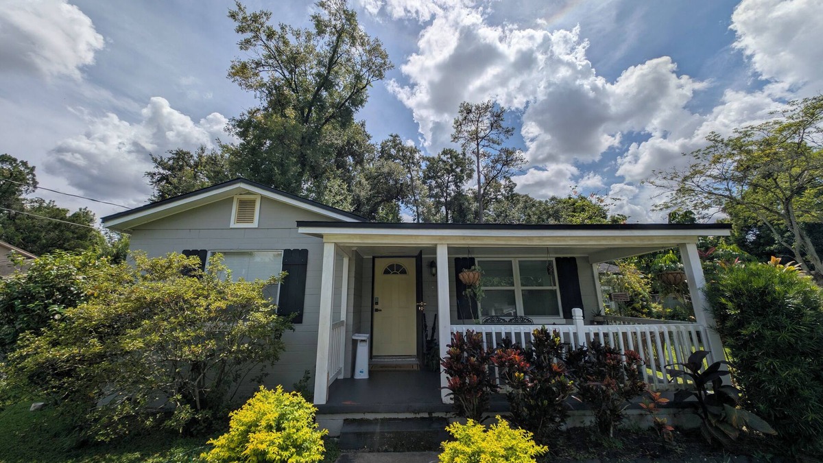 Orlando House | The Zen Den, a charming 2-bedroom house in gorgeous Orlando with AC