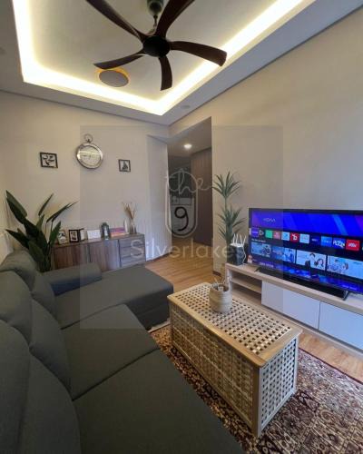 Batu Gajah House | The9 Silverlakes Homestay