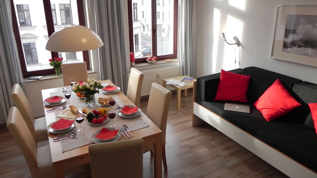 Altlindenau Apartment | Theater III, 3-room apartment