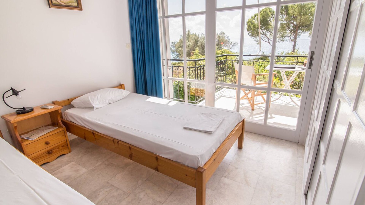 Avia Apartment | Theodora Apartments 4